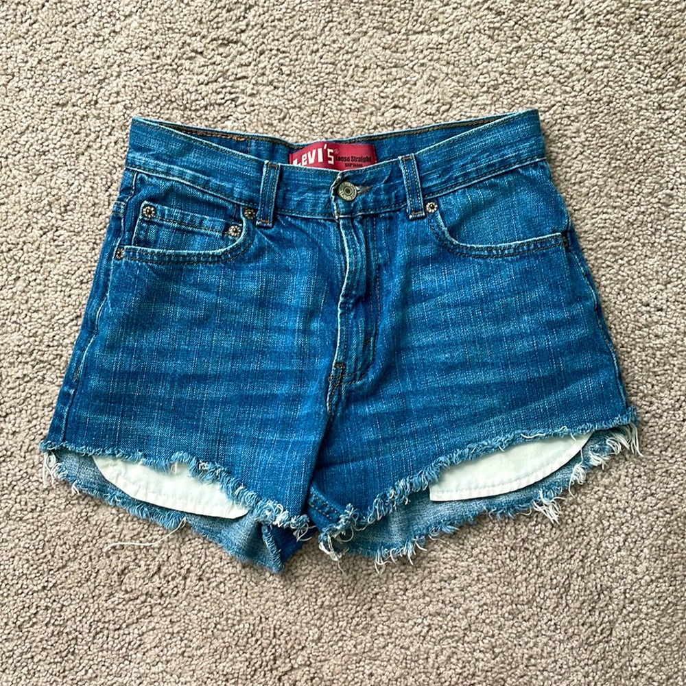 Levi’s Loose Straight Jean Shorts